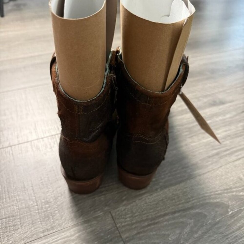 NIB Corral Lamb Chocolate Tan Abstract Short Top Handmade Booties Size 9 - Picture 5 of 7